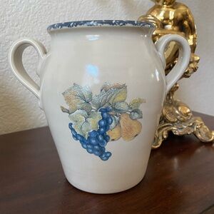 Vintage 2002 Home & Garden Party Stoneware Crock Vase Utensil Holder 6” Tall